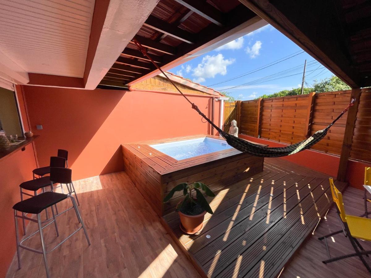 Appartamento Chez Rey Riviere-Salee Esterno foto