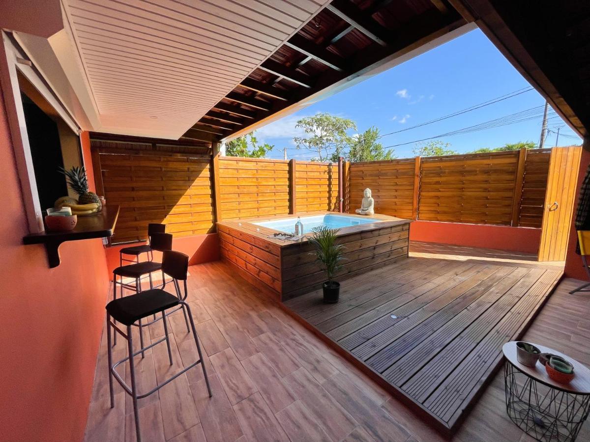 Appartamento Chez Rey Riviere-Salee Esterno foto