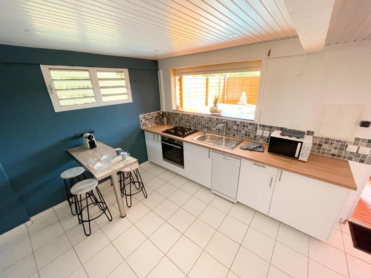 Appartamento Chez Rey Riviere-Salee Esterno foto