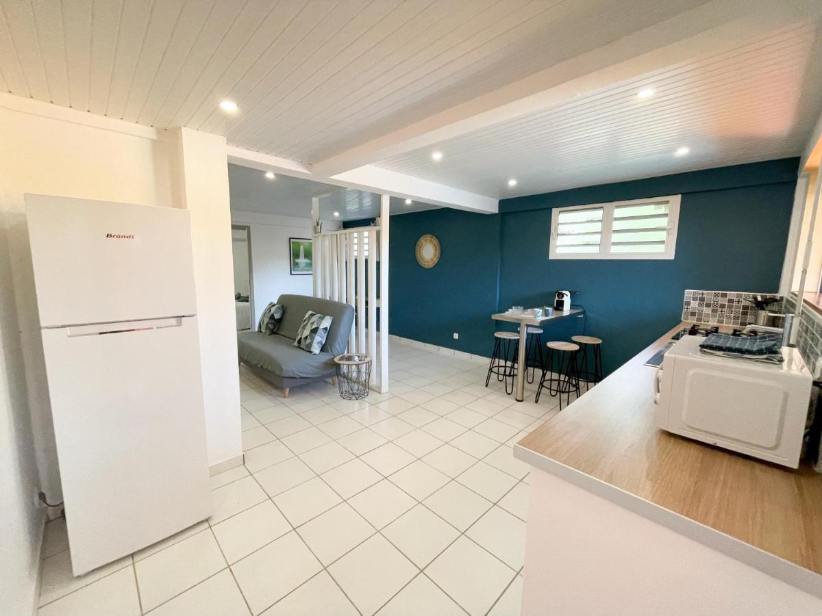 Appartamento Chez Rey Riviere-Salee Esterno foto